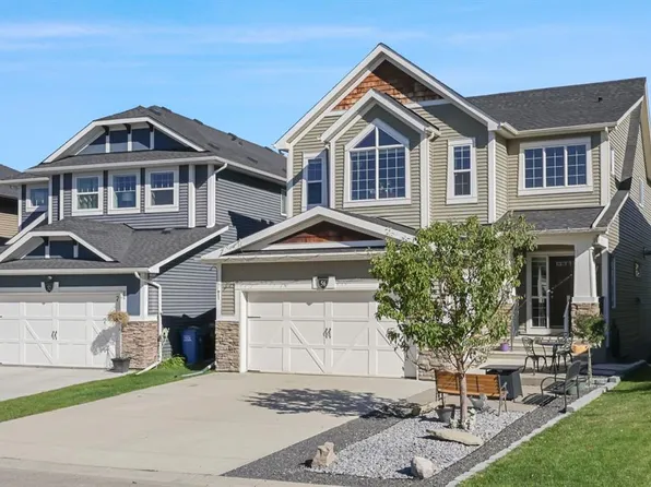 56 W Jumping Pound Rise, Cochrane, AB T4C 0K6