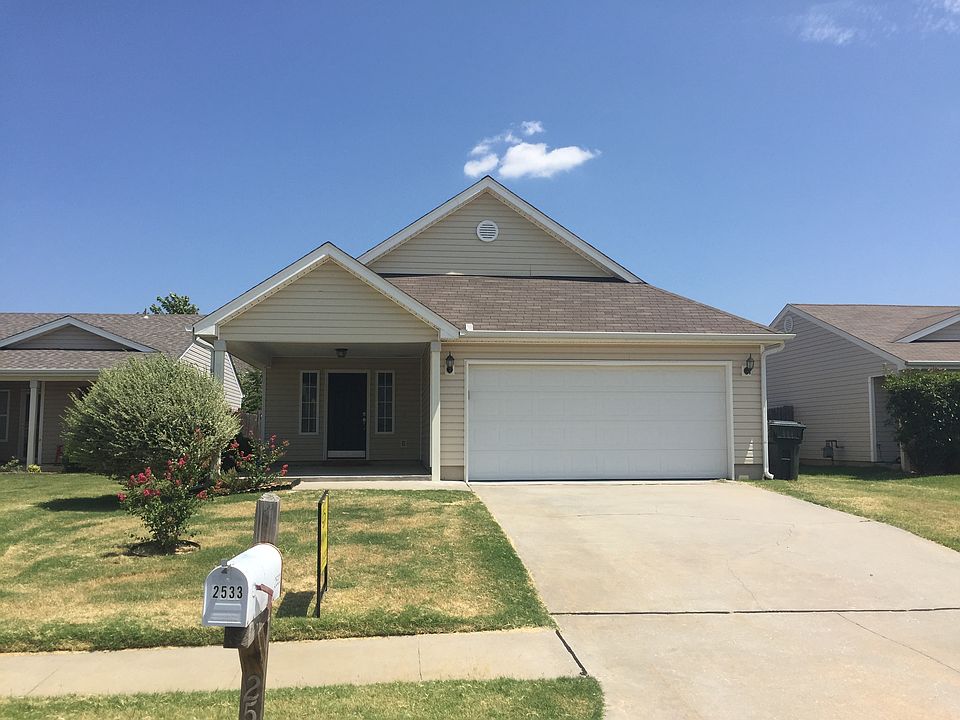 1st image of 2533 Dayflower Ln
