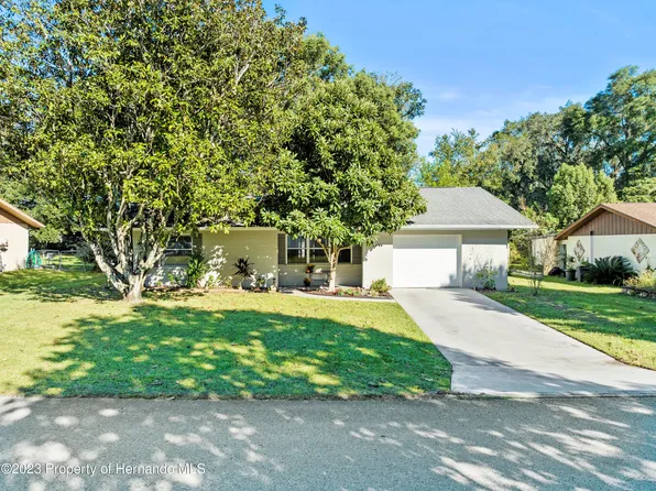 6492 Cedar Side Ave, Brooksville, FL 34602