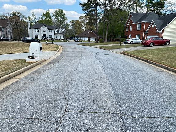 5th image of 4268 Wyndham Park Cir