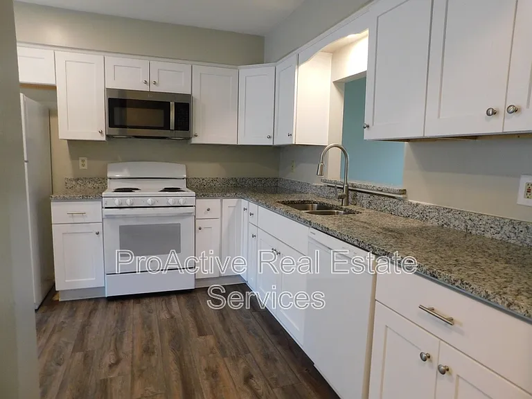 1433 Drumheller Dr — Photo 11