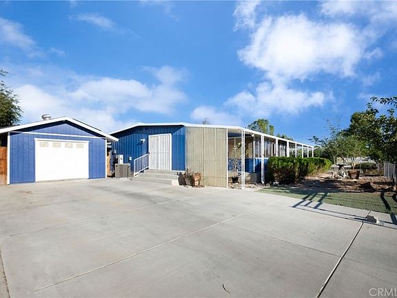 3rd image of 13824 Tam O Shanter Dr