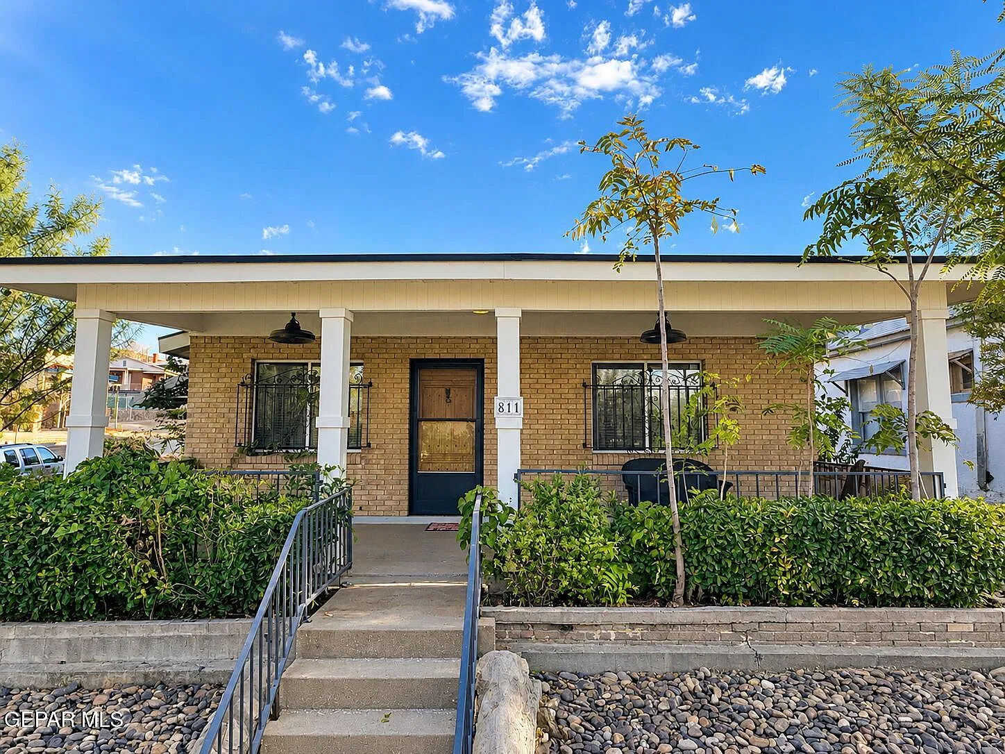 2 bed, 1.0 bath, 781 sqft, $1,500 — Photo 1