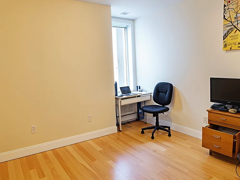 90 Westland Ave #203 — Photo 4