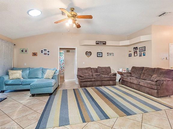 4th image of 8416 Cypress Dr N