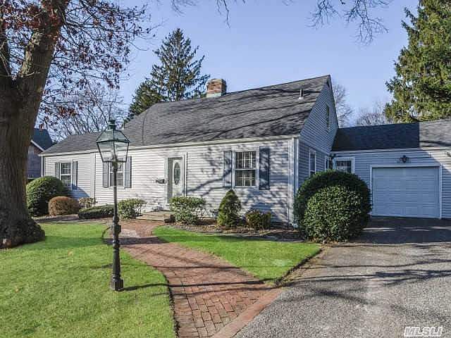 1st image of 3 Tanglewood Ct
