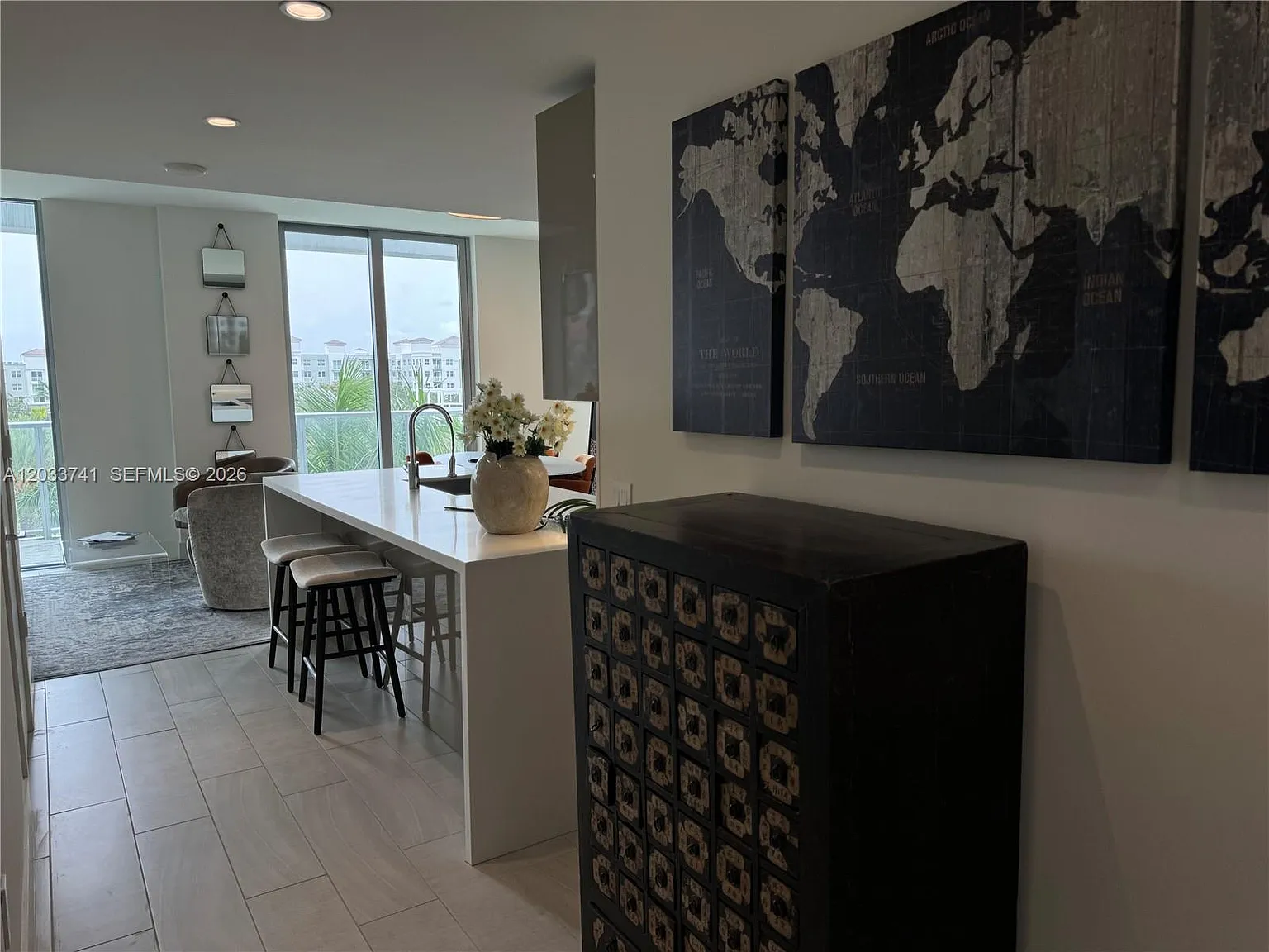 Metropica North Tower One — Photo 2