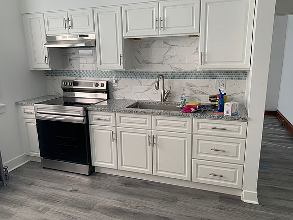 2nd image of 519 Muhlenberg St