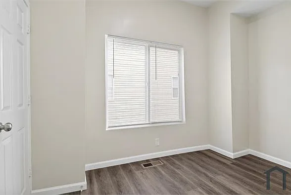 1531 N Olney St — Photo 3