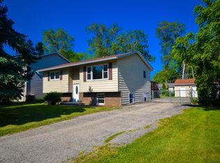 37181 N Granada Blvd, Lake Villa, IL 60046