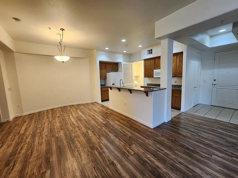 44 E Serene Ave #119 — Photo 12