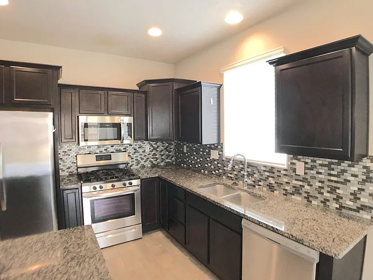1748 Valle Vista Rd NW — Photo 8