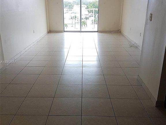 5th image of 16465 NE 22nd Ave APT 503