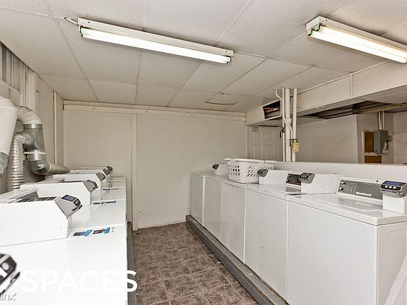 2nd image of 947 W Cornelia Ave #3449-GDN