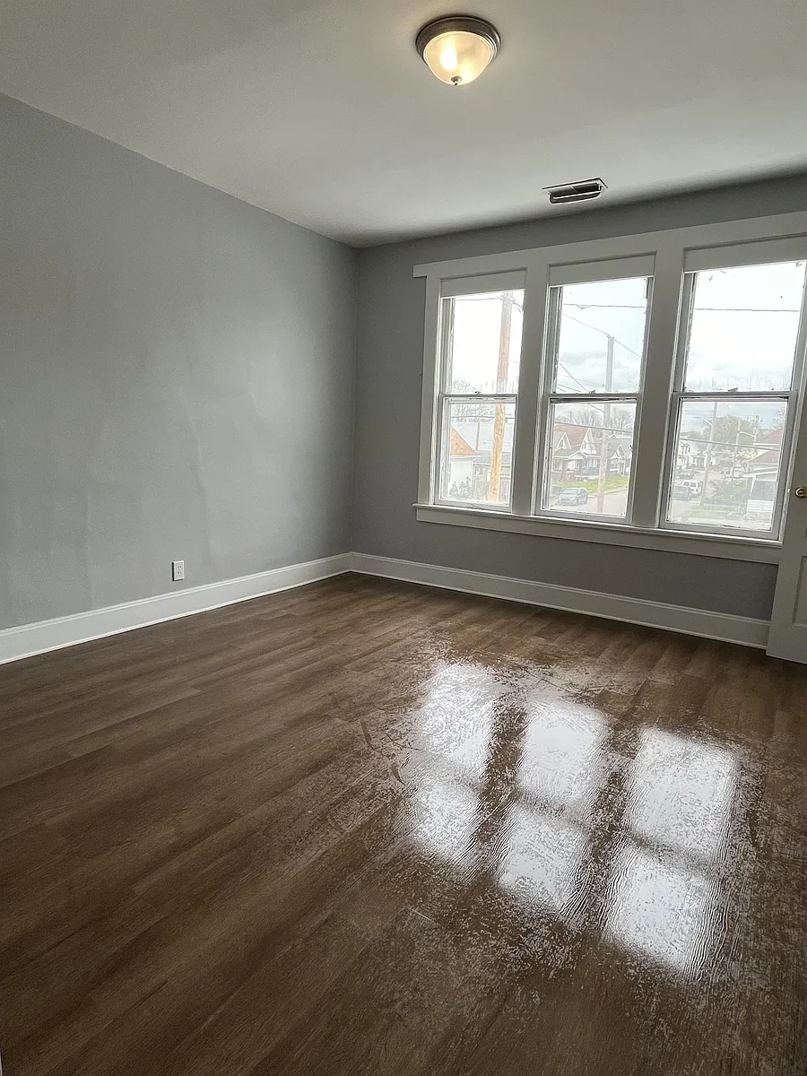 Building Photo - 1018 Baker Ave #B