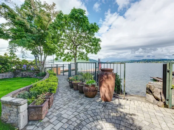 10650 Rainier Avenue S, Seattle, WA 98178