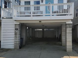 32 Beach St, Sea Bright, NJ 07760