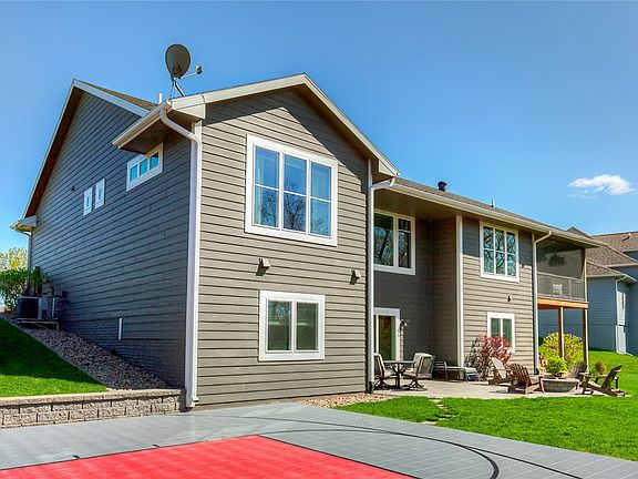 5th image of 1917 Meadow Lark Dr