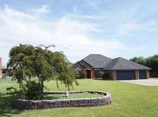 4251 Darril Rd, Edmond, OK 73025