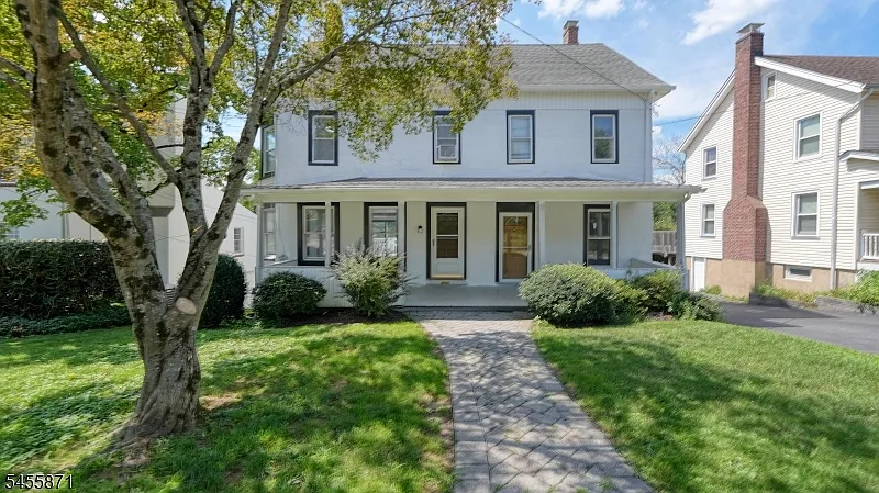 20 Anderson Hill Rd