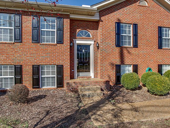 3rd image of 2613 Churchill Dr
