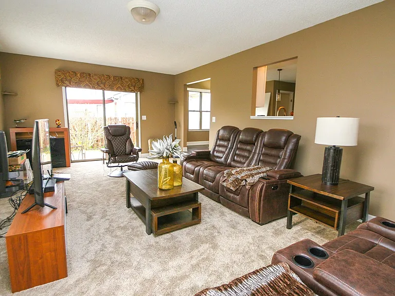 1310 Abbeyhill Dr — Photo 8