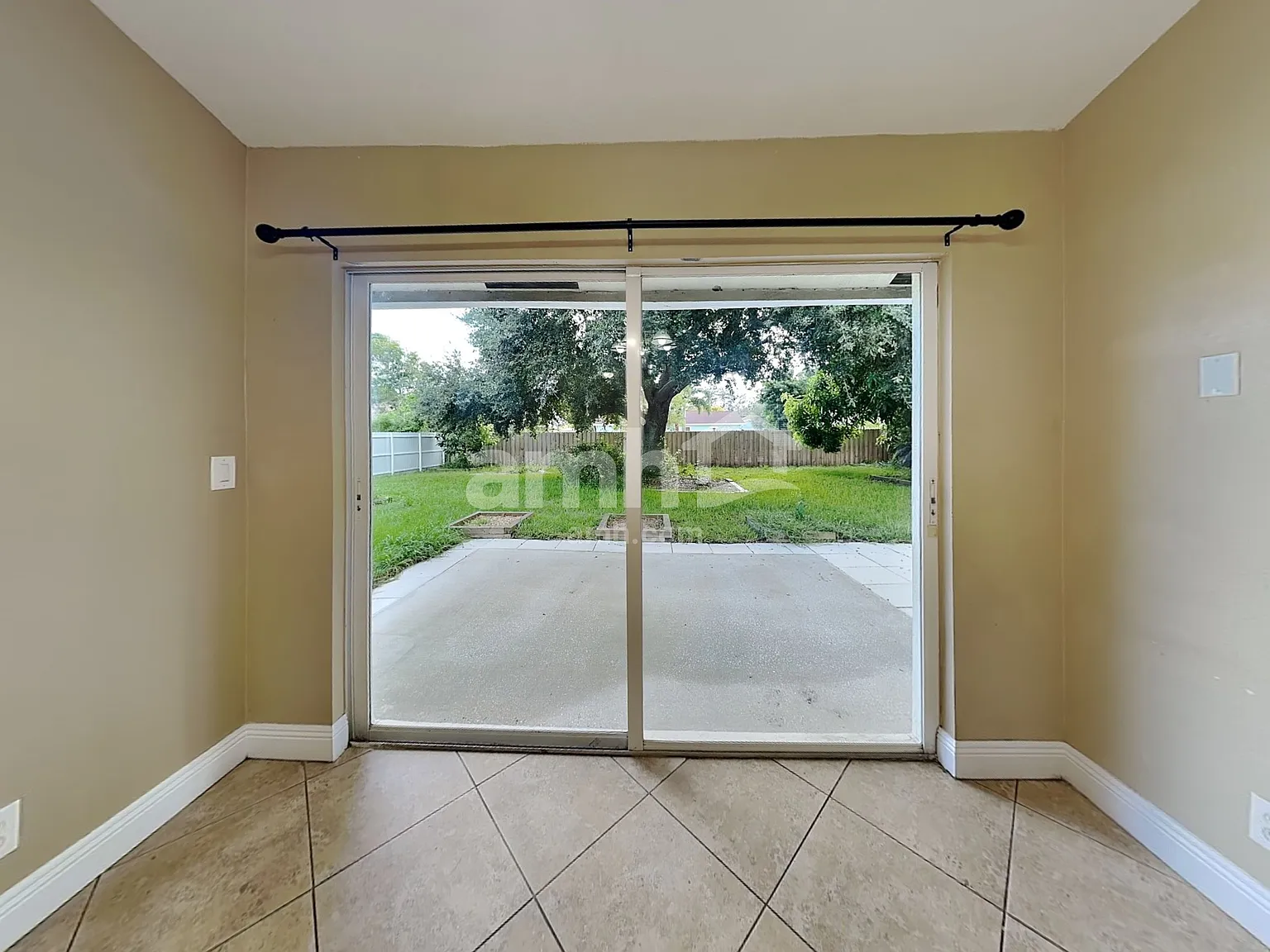 3 bed, 2.0 bath, 1508 sqft, $2,475 — Photo 4
