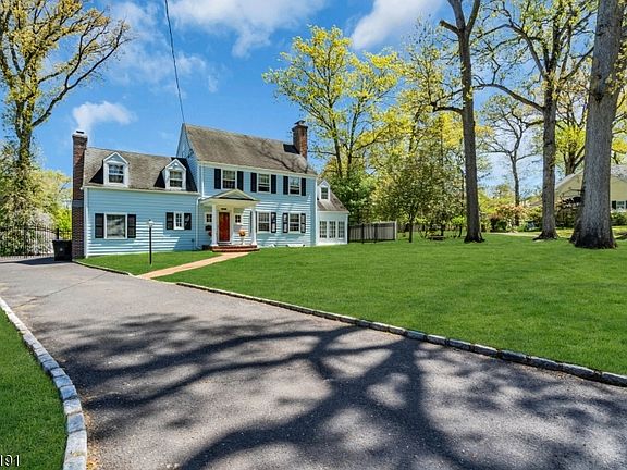 4th image of 1657 Forest Hill Rd