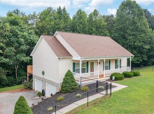 178 Brooklin St, Wilkesboro, NC 28697