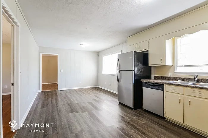 1411 Bucks Dr — Photo 5