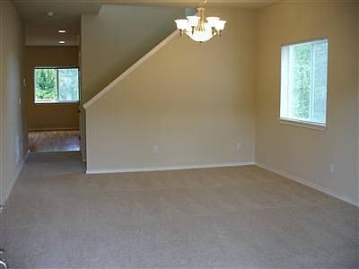 4th image of 7815 87th St NE