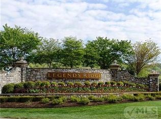 696 Legends Crest Dr, Franklin, TN 37069