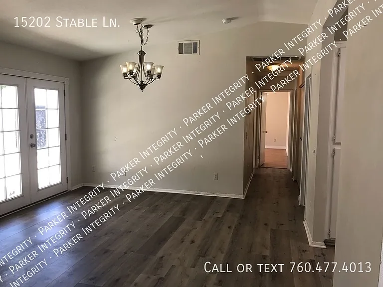 15202 Stable Ln — Photo 5
