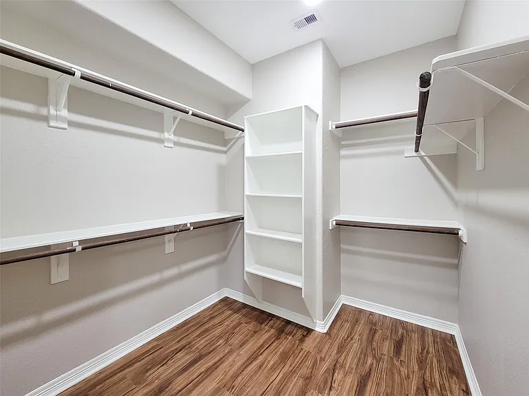 23111 Broad Springs Ct — Photo 31