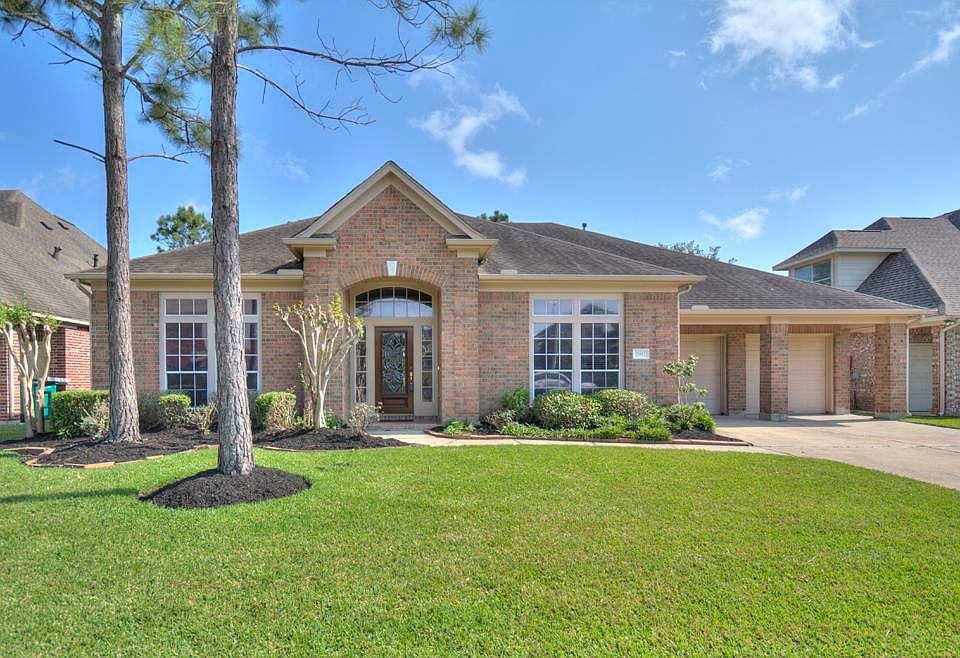 1st image of 2911 Covebrook Dr