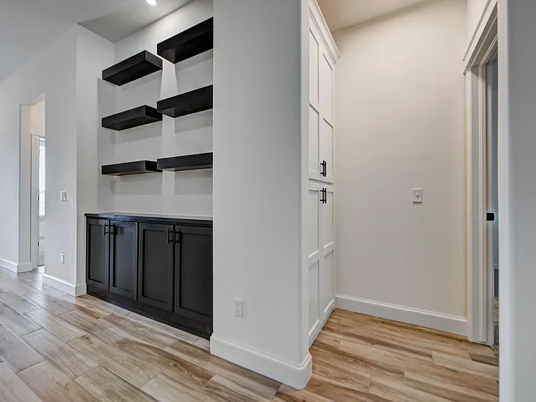3027 Pescara Dr — Photo 29