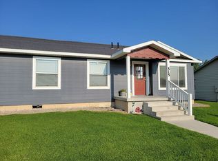 515 Cottonwood Ln, Lander, WY 82520