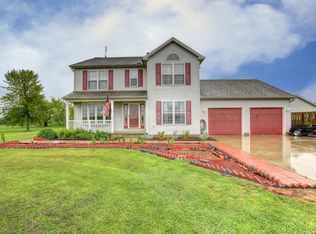 14057 E 2400 North Rd, Hudson, IL 61748