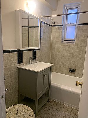 3rd image of 1773 E 12th St #F