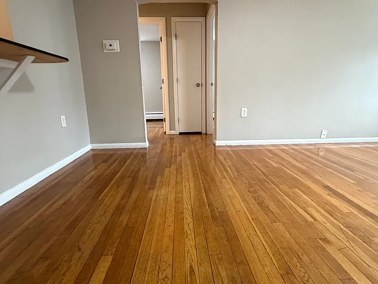 206 Stackpole Street — Photo 8
