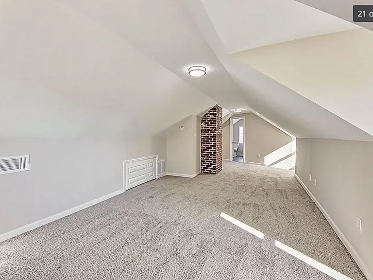 2675 Jefferson Ter #1 — Photo 18