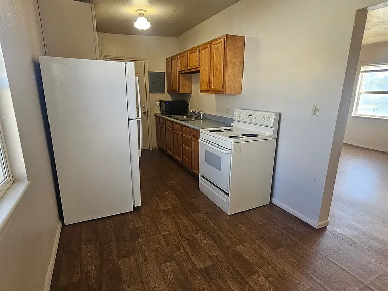 460 N 3 W #1 — Photo 6