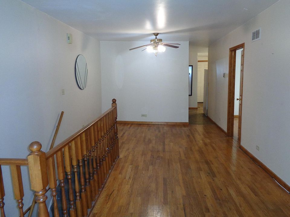 1st image of 2654 N Lincoln Ave #2