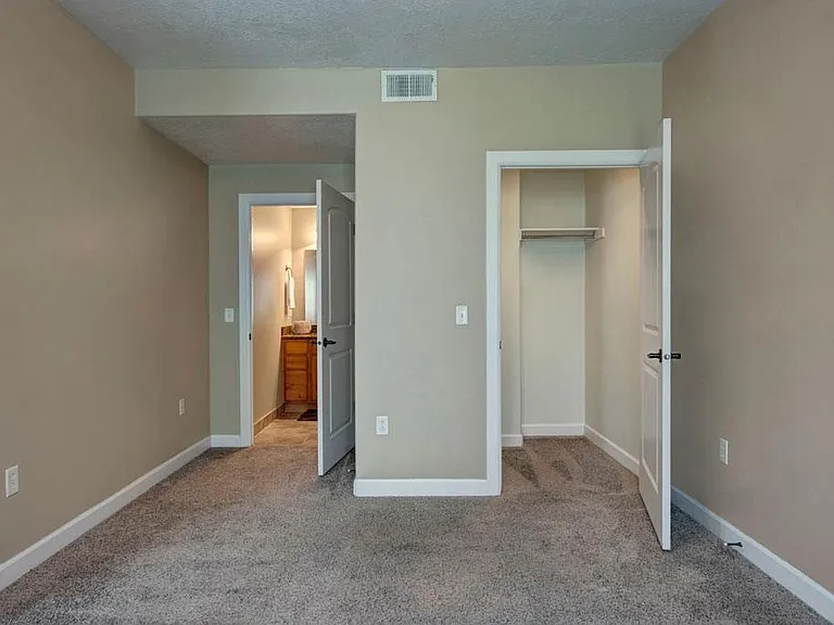 Bridges Apartment Homes — Photo 8