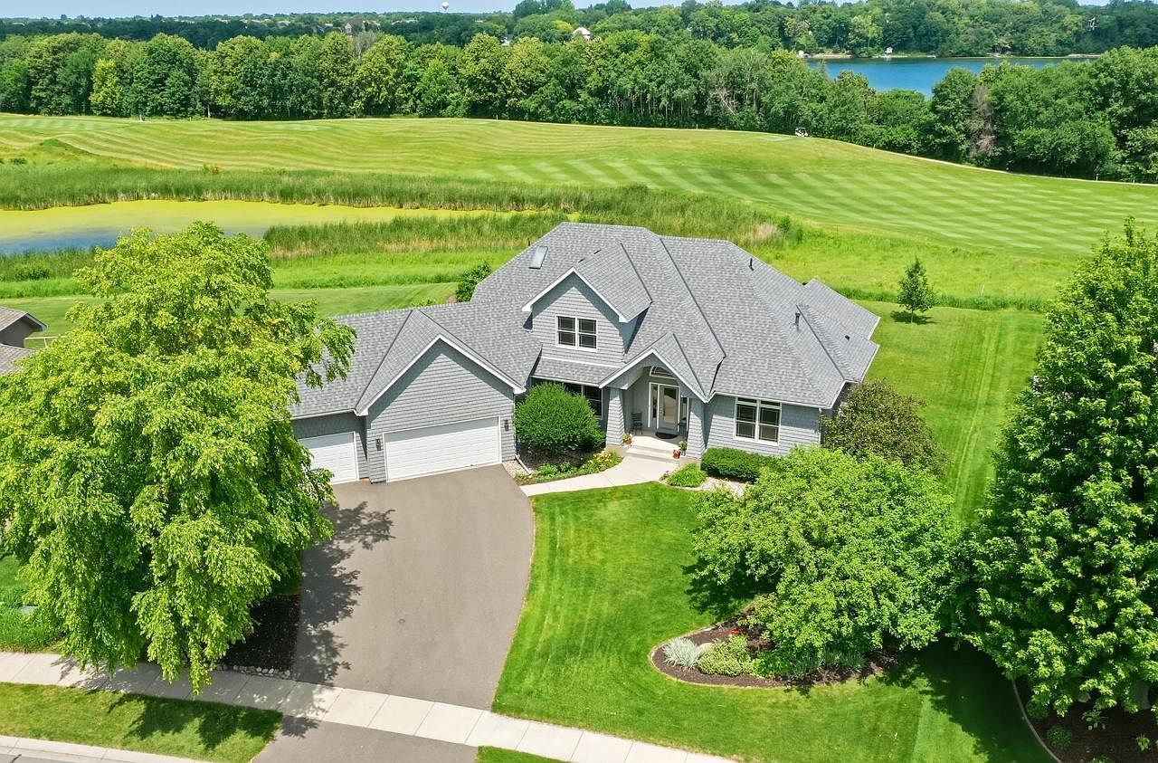 2996 Fairway Dr