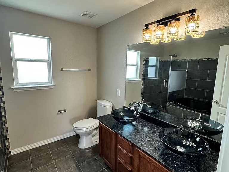 349 Tower Dr — Photo 16