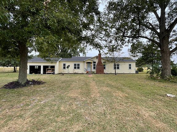 2nd image of 140 Graves Ln