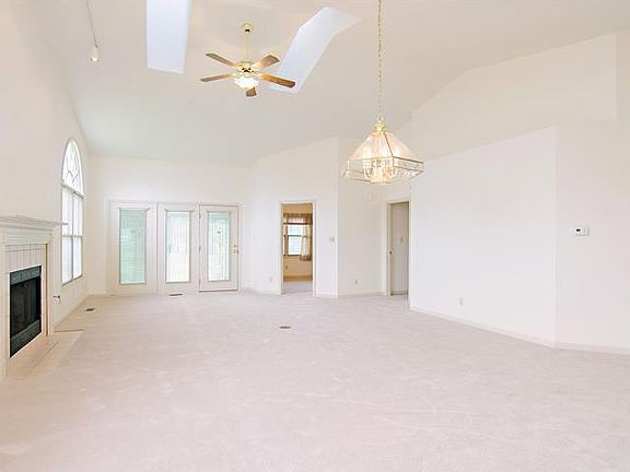 4th image of 7317 Brackenwood Cir