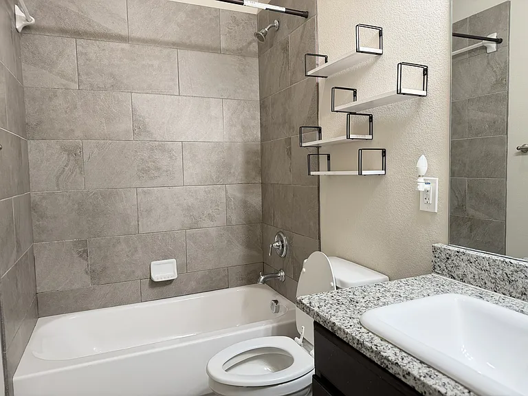 4523 N Ottawa Dr — Photo 14
