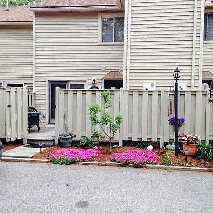 Pretty Entrance into Unit F4